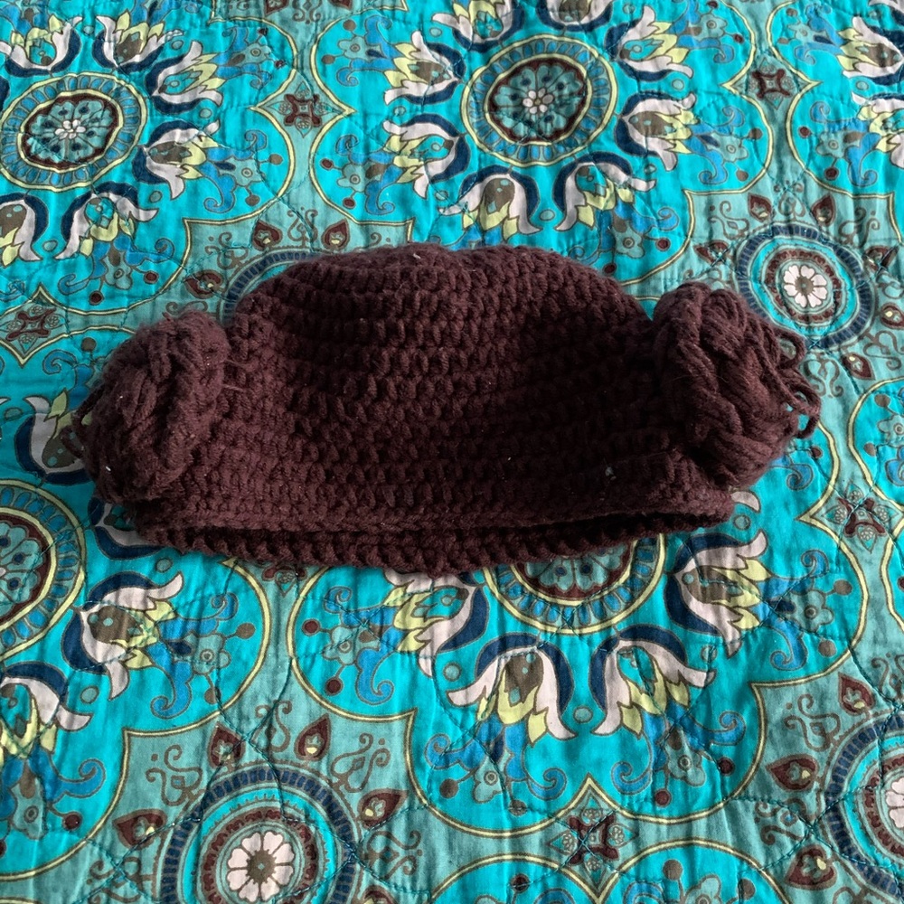 Princess Leia knit hat
